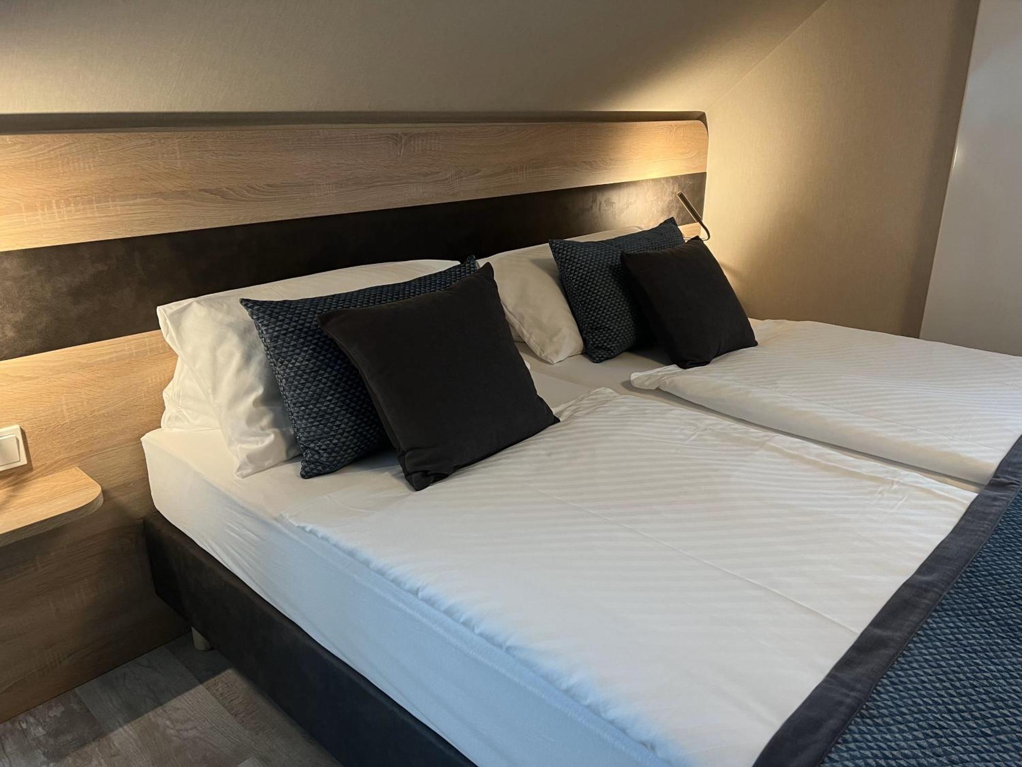 Aal-Kate Hotel Wuppertal Kültér fotó